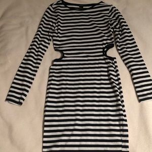 Long sleeve cut out bodycon dress